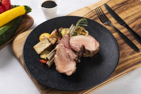 西班牙伊比利帶骨豬排 NT$1,800 Iberico pork chop (350gr) (Spain) -1
