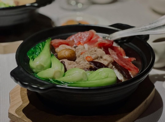 我最喜歡來遠東香格里拉香宮用餐因為他們的菜非常的道地、好吃